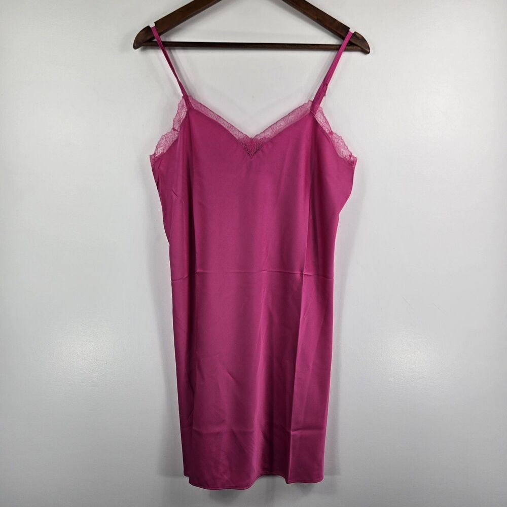 I.N.C. International Concepts Women's XS Divine Berry Satin Chemise NWT